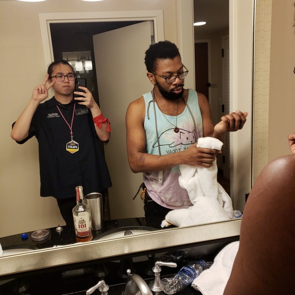 Meet your Posher, Alex - Picture 1 of 1